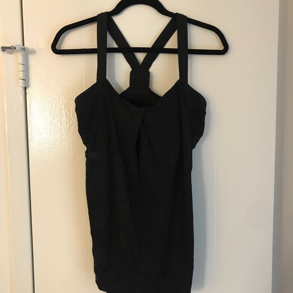 Lululemon tank with built in bra